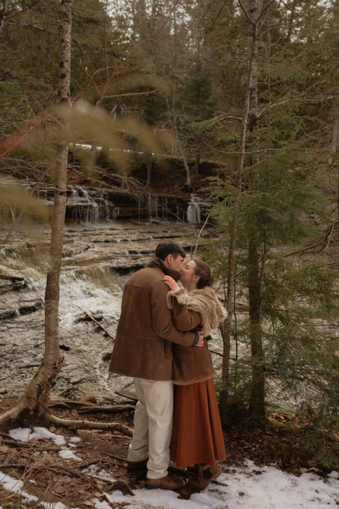 michigan upper peninsula winter elopement