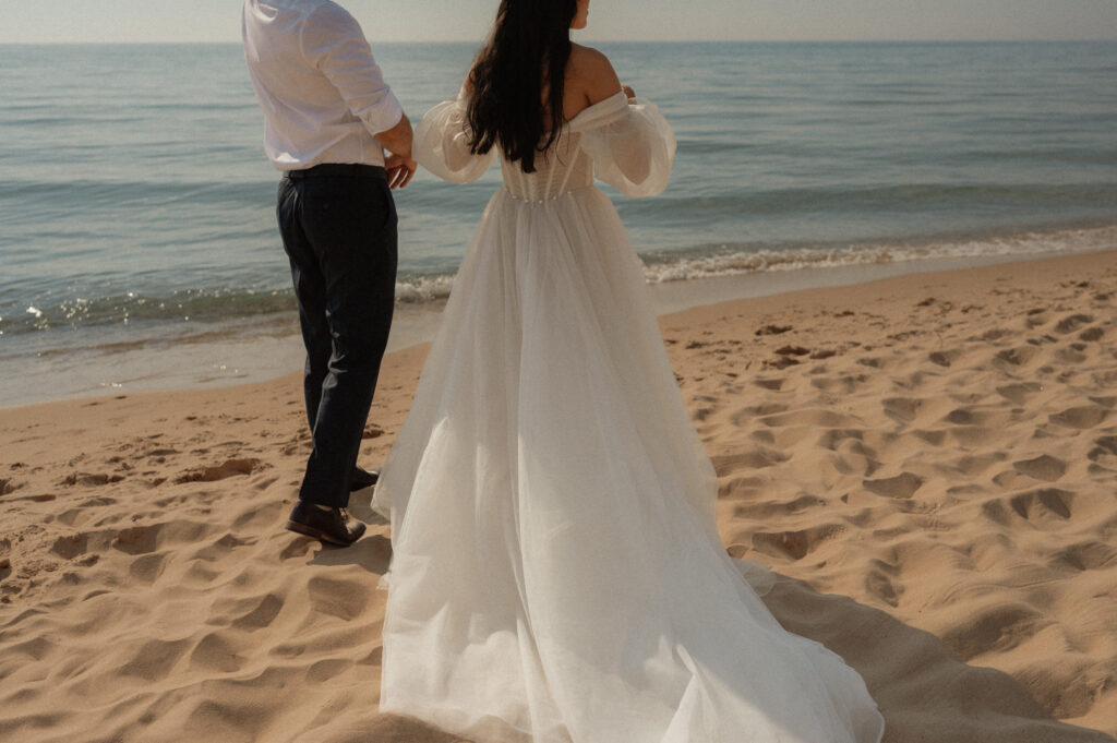 dreamy michigan beach wedding