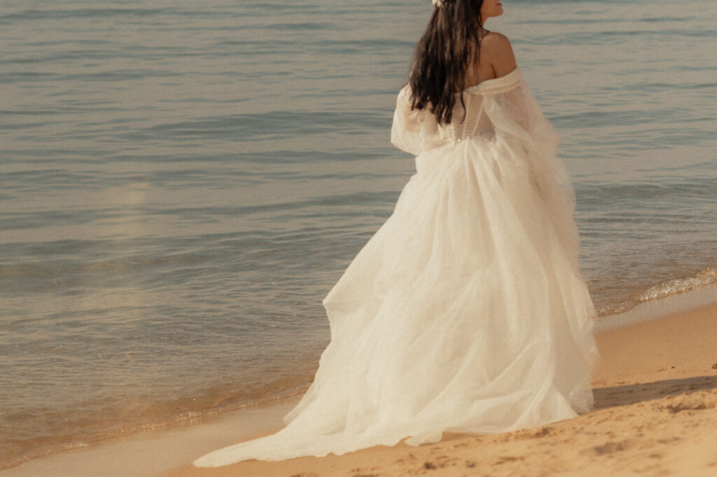 dreamy michigan beach wedding