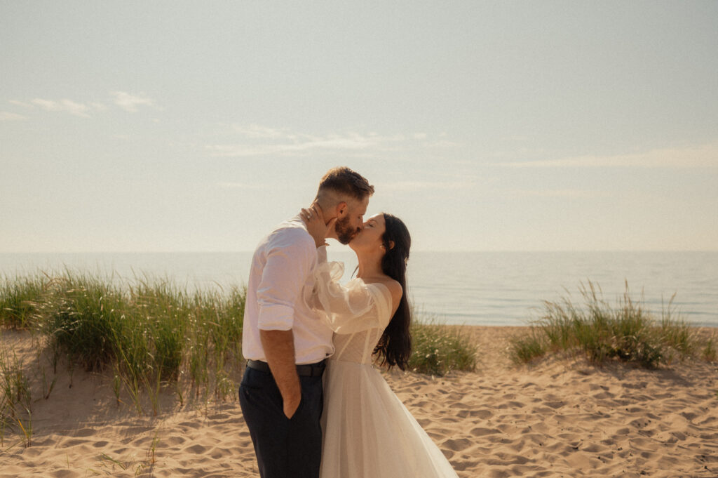 dreamy michigan beach wedding