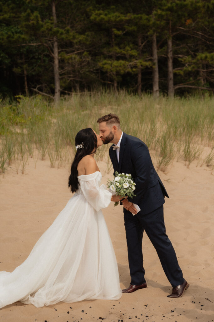 dreamy michigan beach wedding