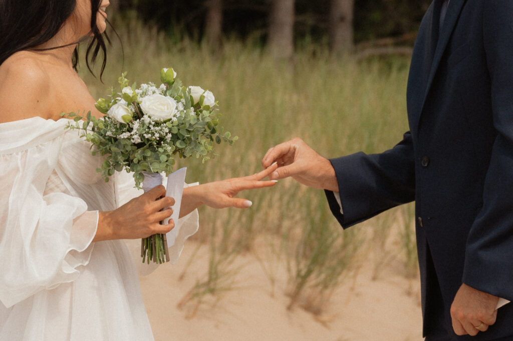 dreamy michigan beach wedding