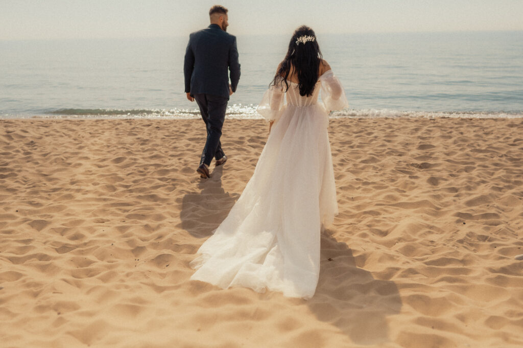 dreamy michigan beach wedding