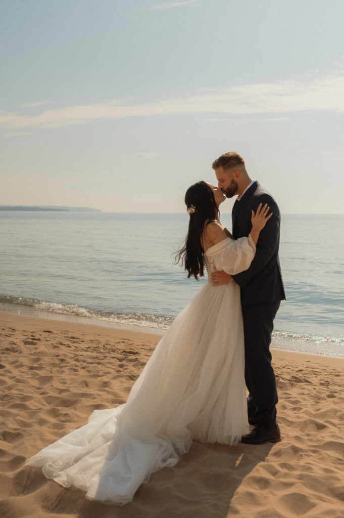 dreamy michigan beach wedding