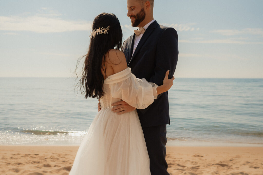 dreamy michigan beach wedding