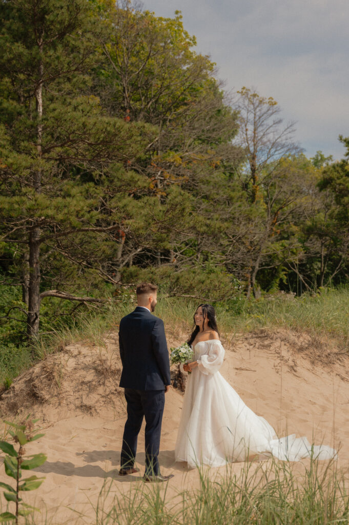 dreamy michigan beach wedding