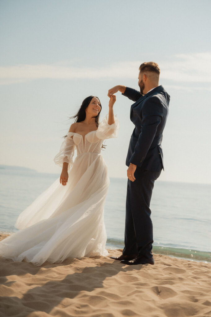 dreamy michigan beach wedding