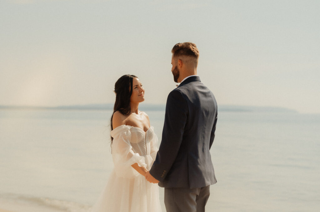 dreamy michigan beach wedding