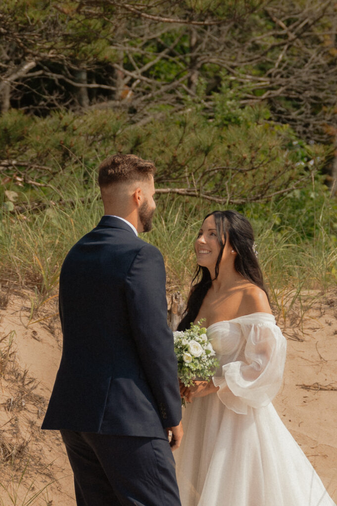 dreamy michigan beach wedding