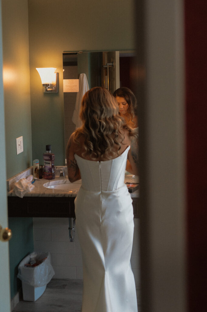 rainy upper peninsula elopement