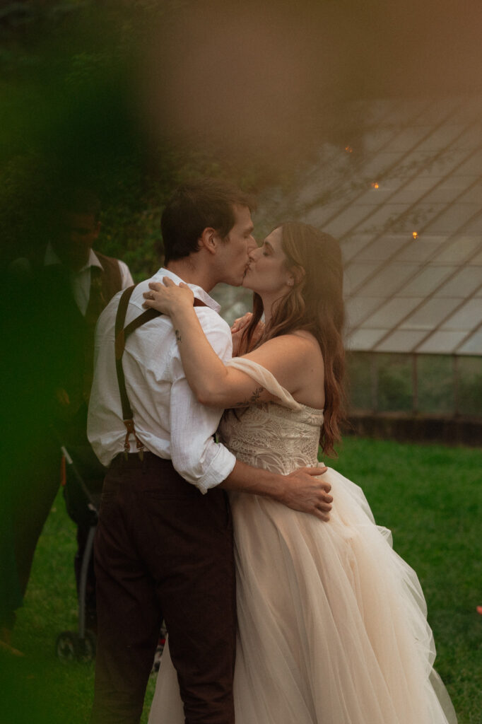 michigan greenhouse wedding