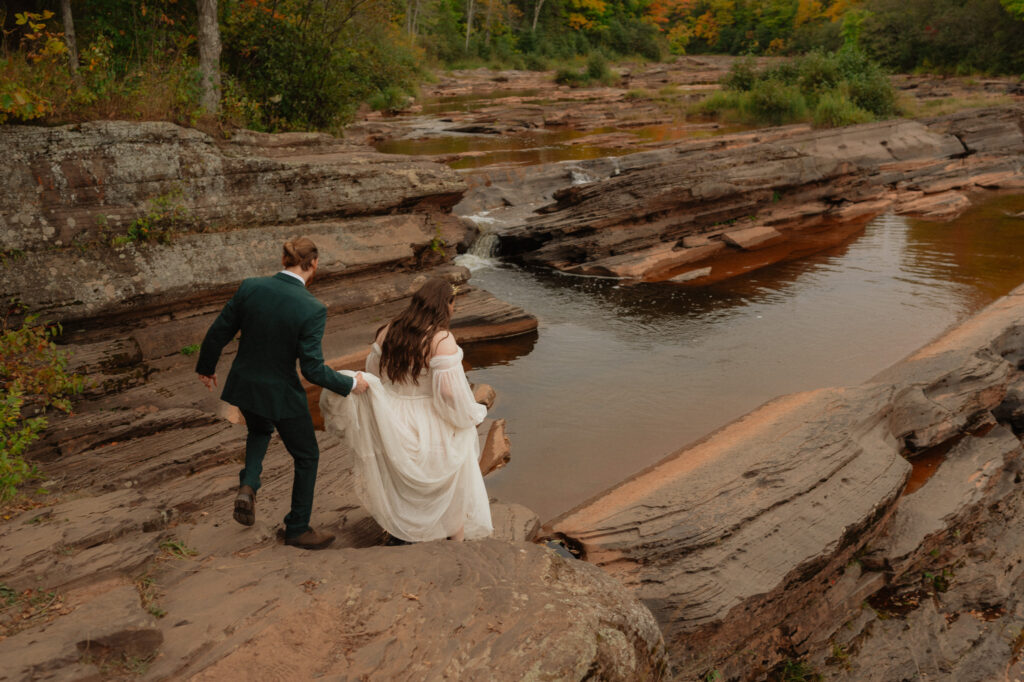 lake of the clouds elopement