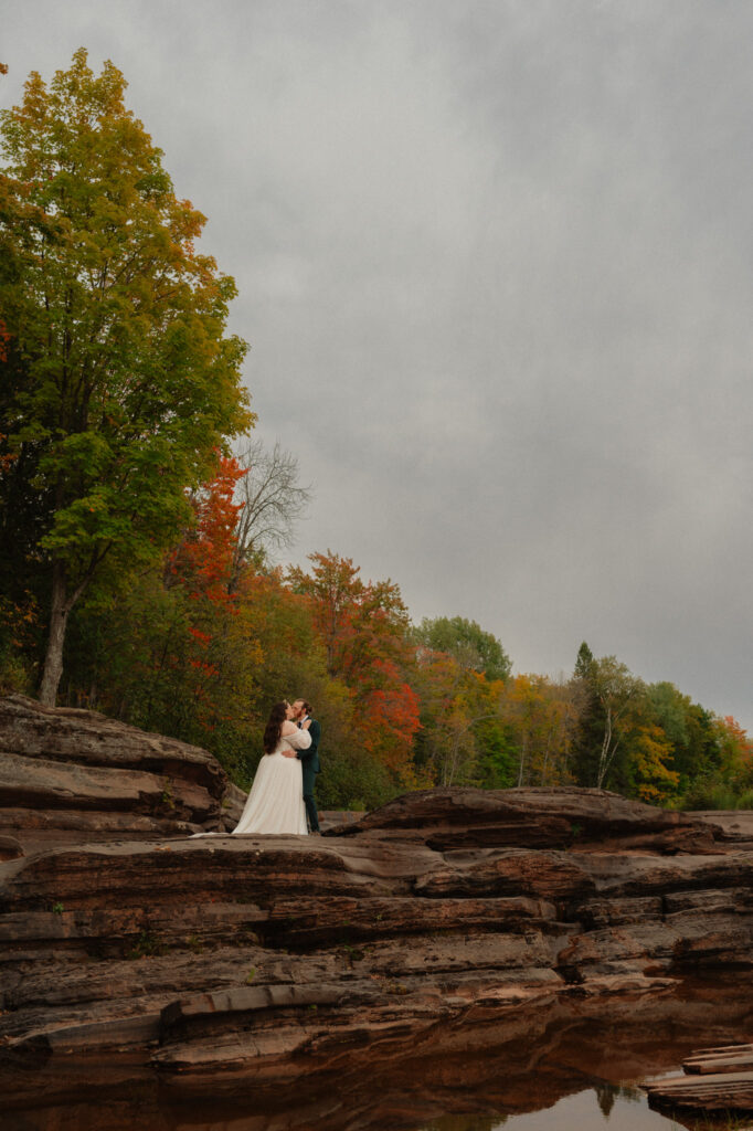 lake of the clouds elopement