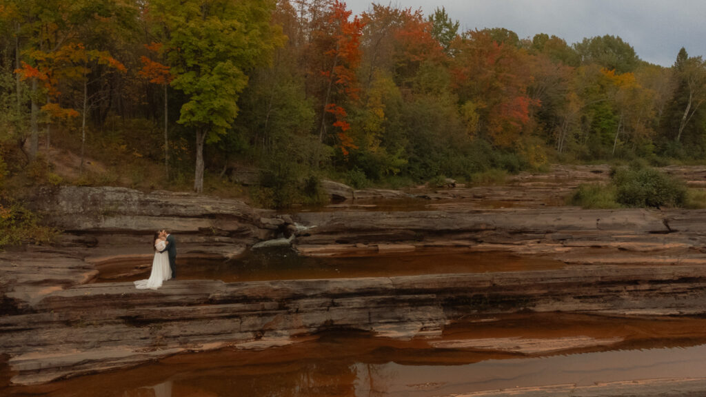 lake of the clouds elopement