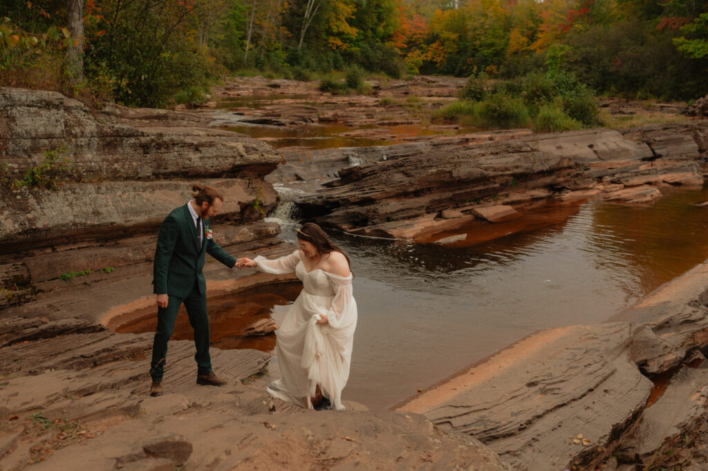 lake of the clouds elopement