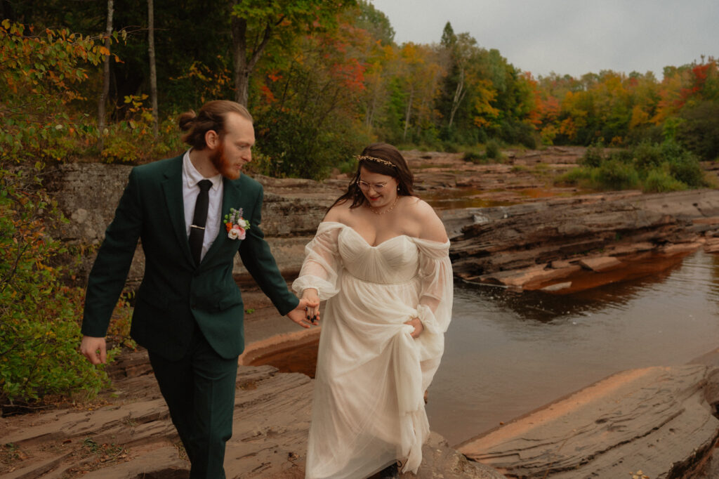 lake of the clouds elopement