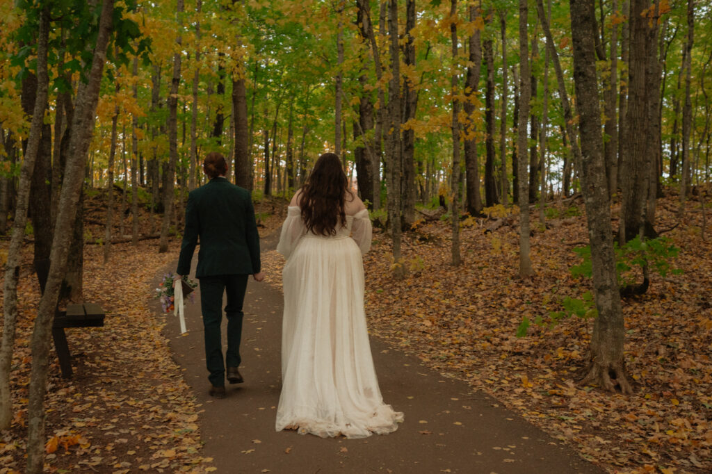 lake of the clouds elopement