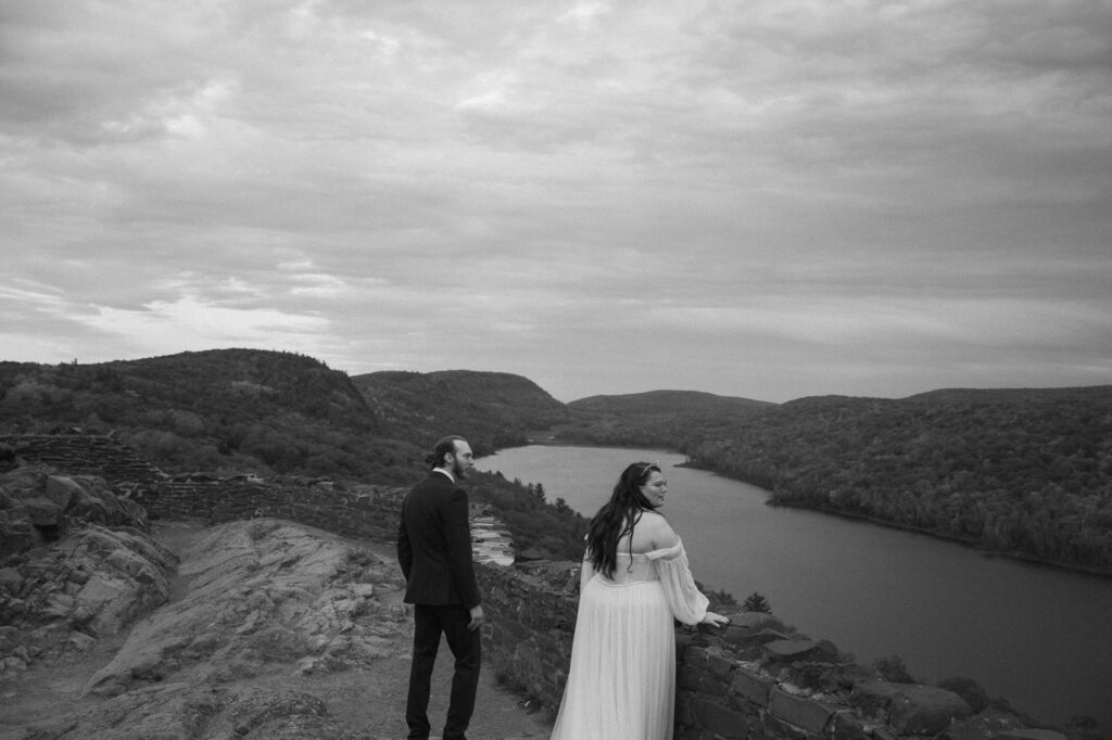 lake of the clouds elopement