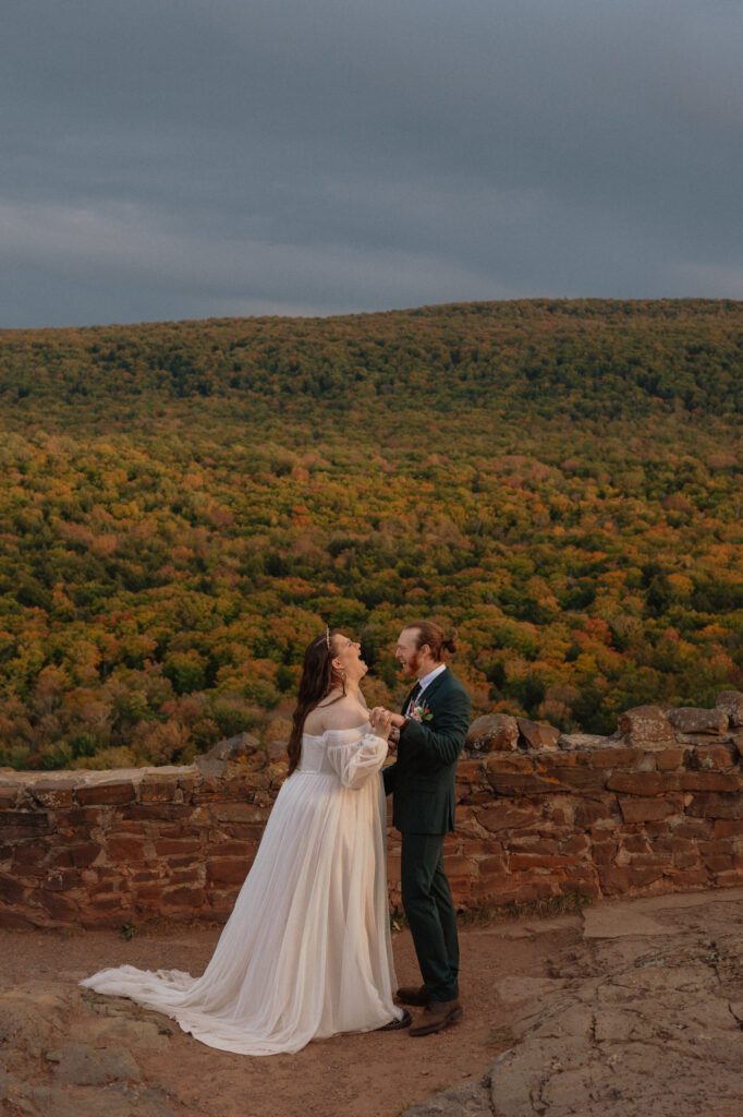 lake of the clouds elopement