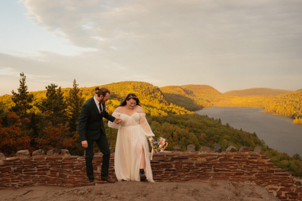 lake of the clouds elopement