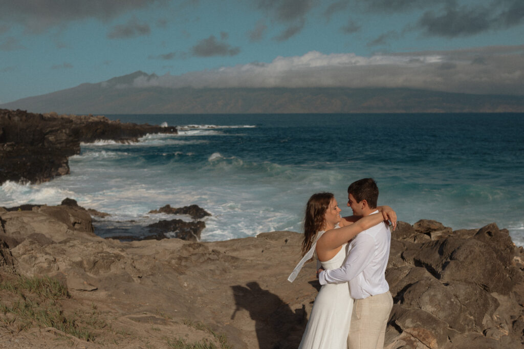 maui rainbow elopement