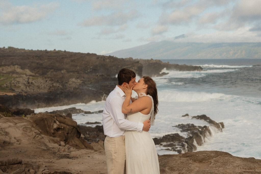 maui rainbow elopement