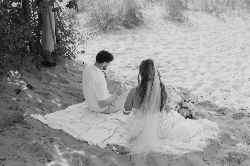 michigan beach vineyard elopement