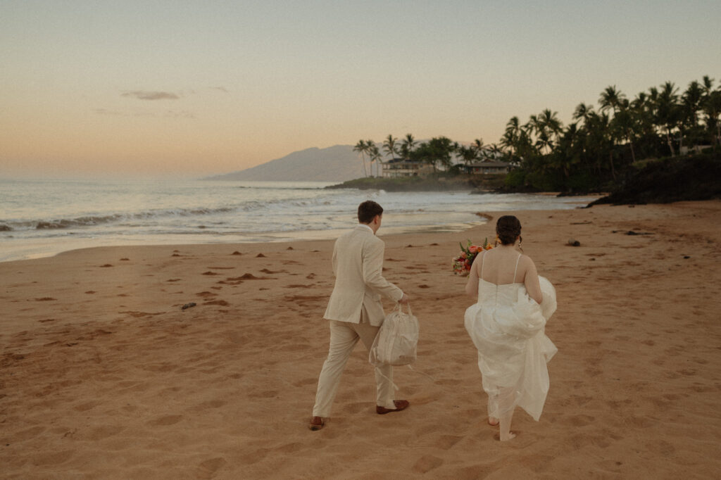 hawaii sailboat elopement