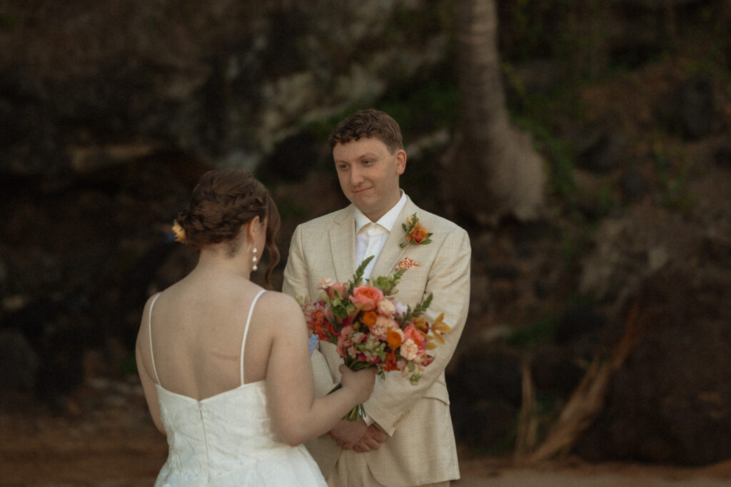hawaii sailboat elopement