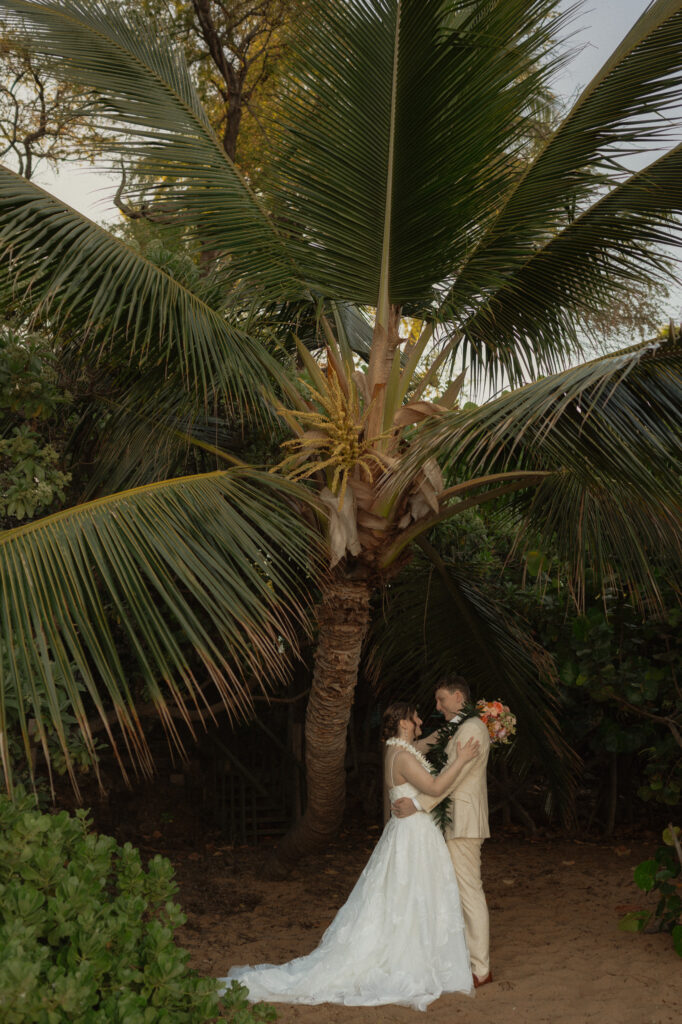 hawaii sailboat elopement