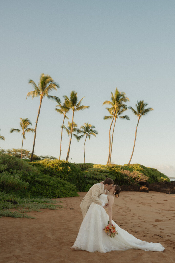 hawaii sailboat elopement