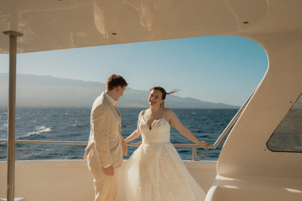 hawaii sailboat elopement