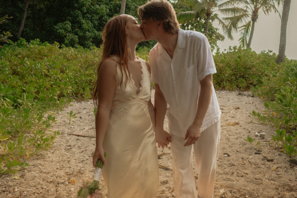 hawaii elopement
