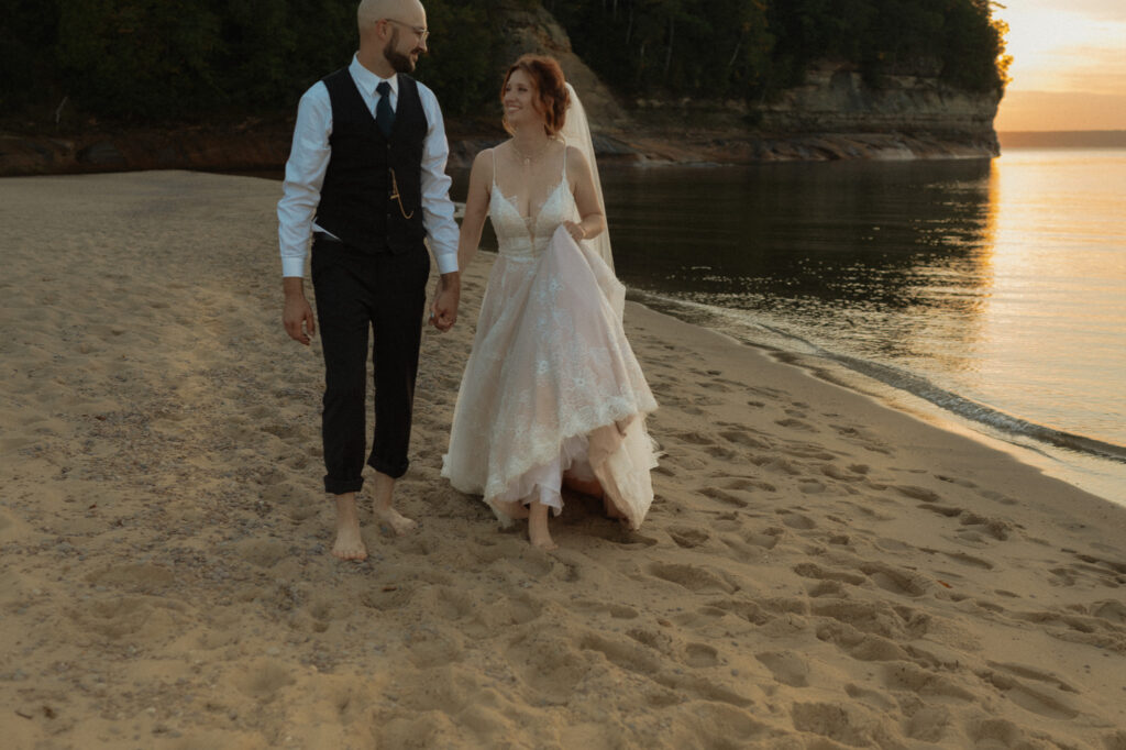 pictured rocks wedding