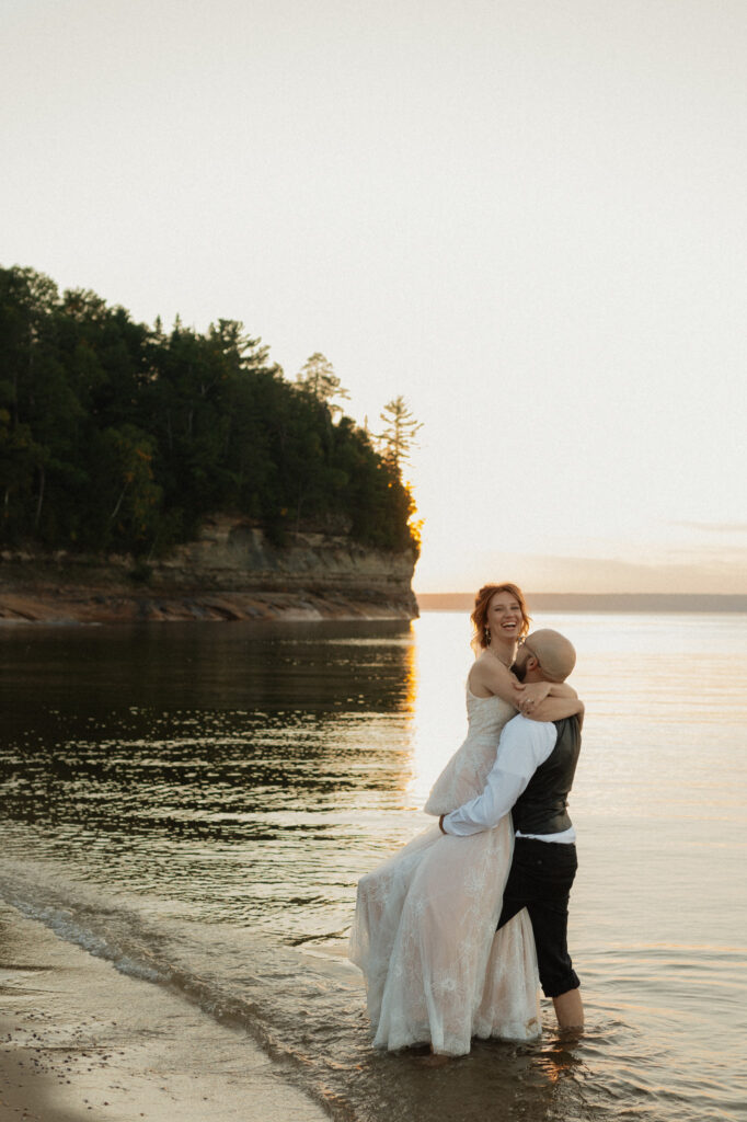 pictured rocks wedding