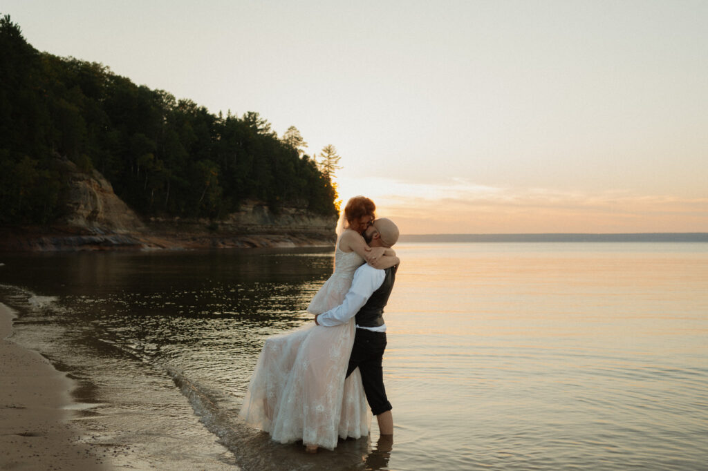 pictured rocks wedding