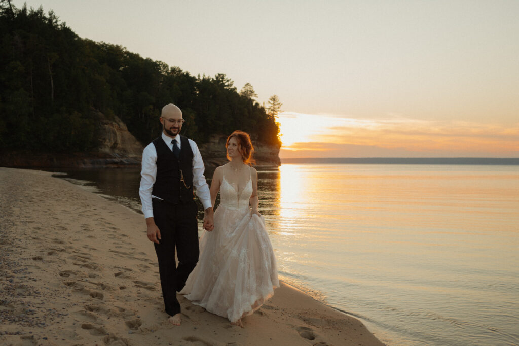 pictured rocks wedding