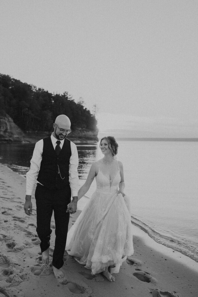 pictured rocks wedding