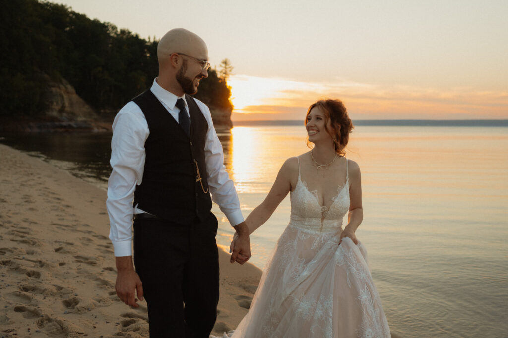 pictured rocks wedding