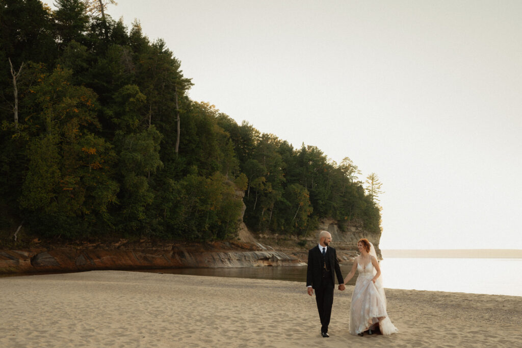 pictured rocks wedding