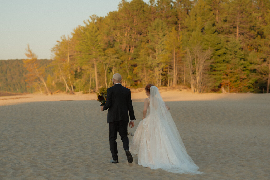pictured rocks wedding