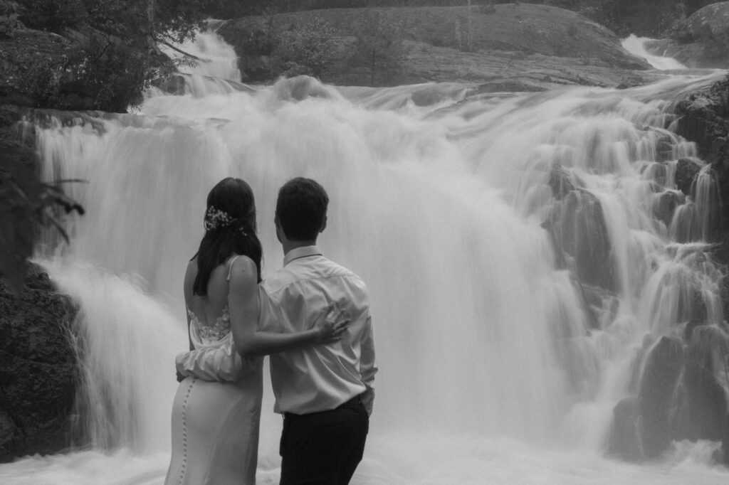 michigan small wedding upper peninsula waterfalls