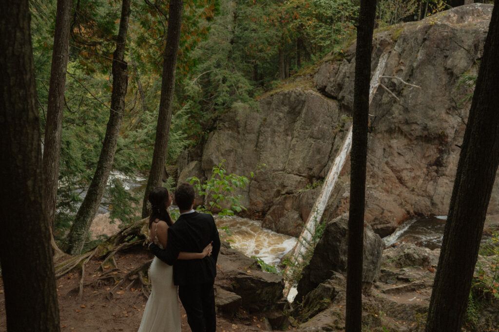 michigan small wedding upper peninsula waterfalls