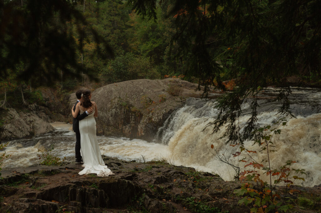 michigan small wedding upper peninsula waterfalls