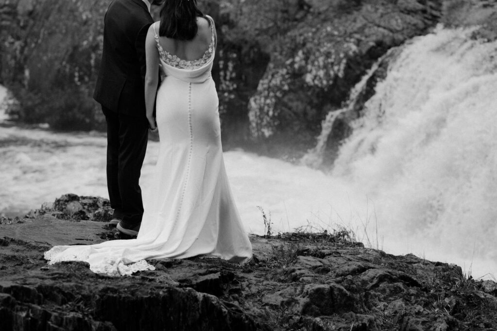 michigan small wedding upper peninsula waterfalls